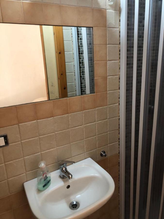 Nido Di Puglia Apartment Mola di Bari Luaran gambar